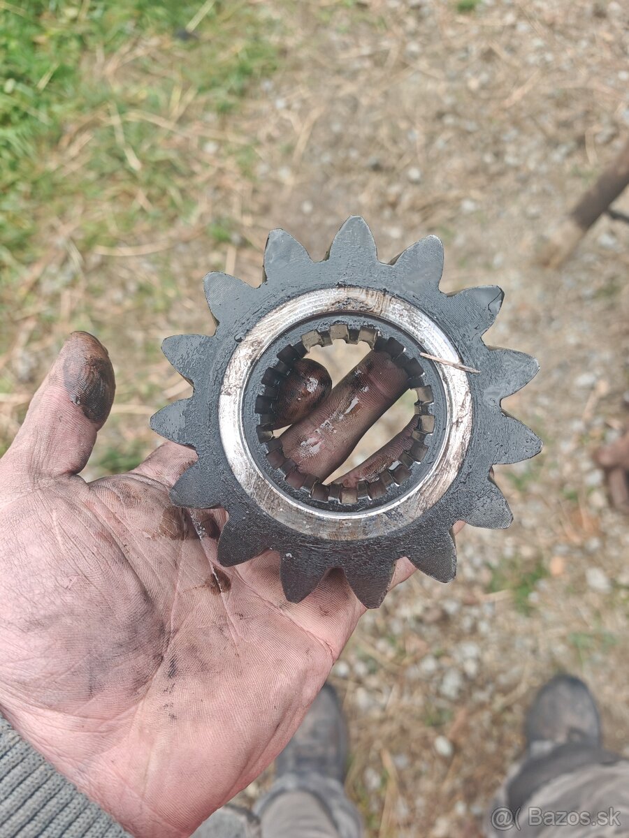 Rozpredám zetor super 50 - 18