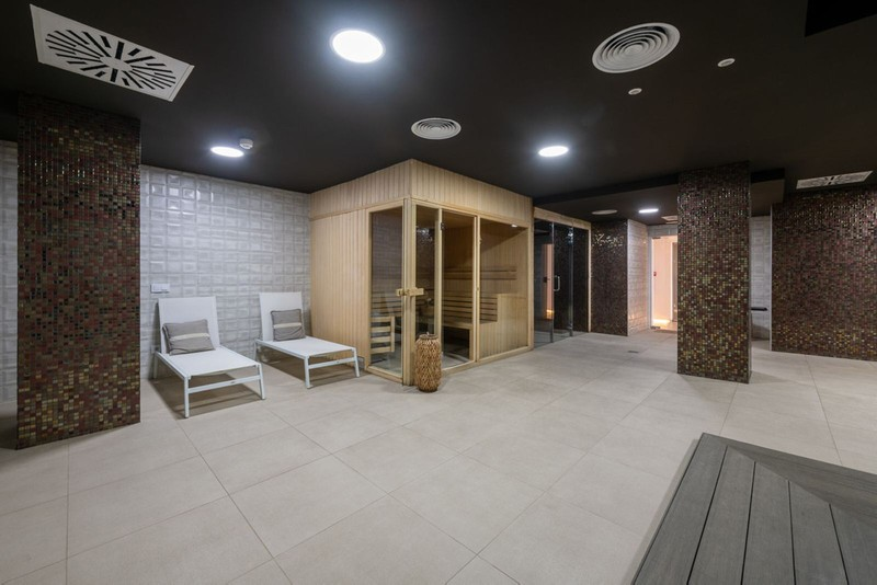 Kvalitný 3 izbový apartmán v Panoramica Higueron na pobreží - 18