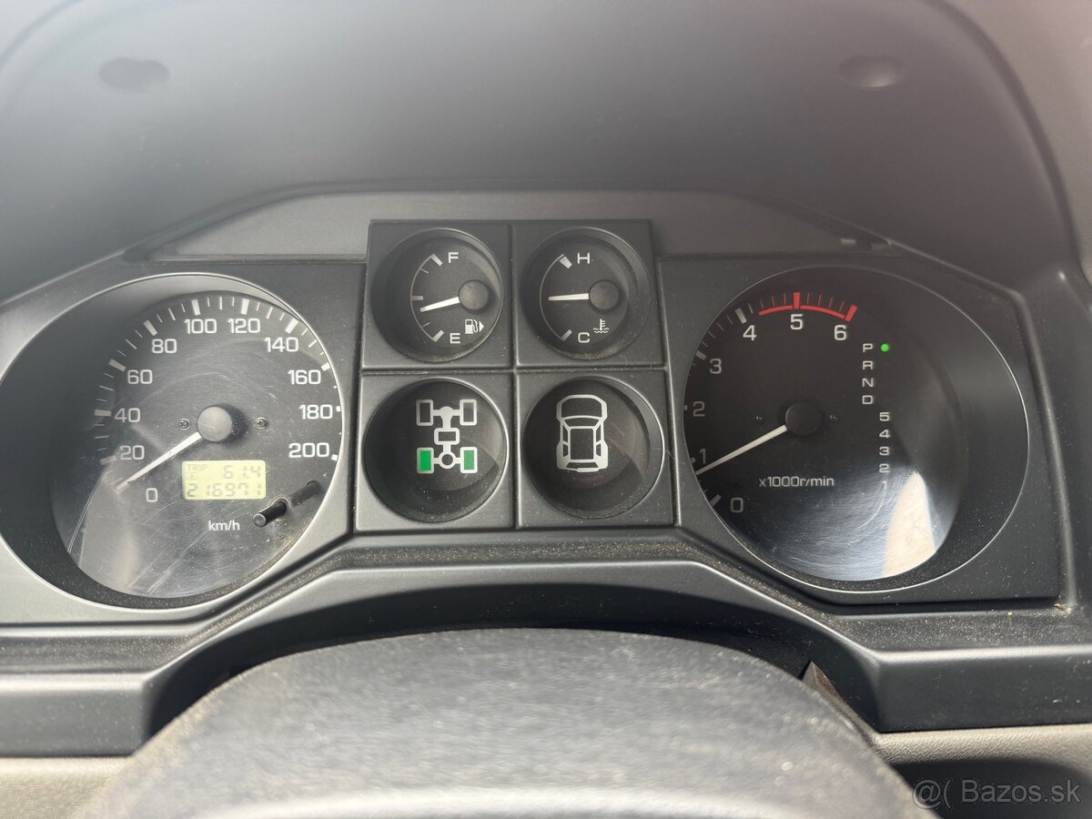 Mitsubishi Pajero Montero 3.2D - 18