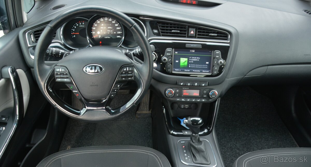 KIA Ceed 1.60 CRDi, Platinum, Automat, Xenon, TOP stav - 18