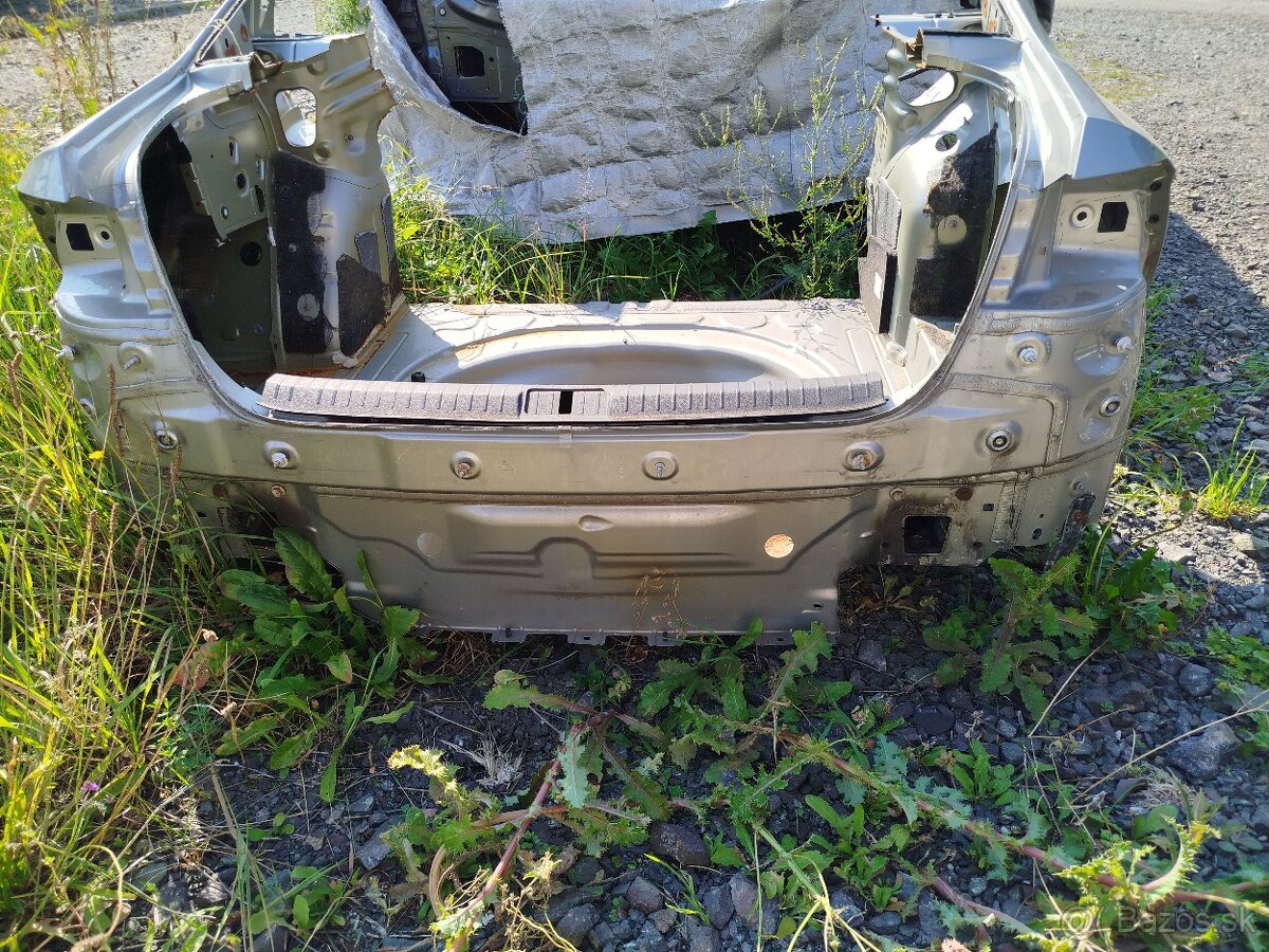 Rozpredám Passat b8 - 18