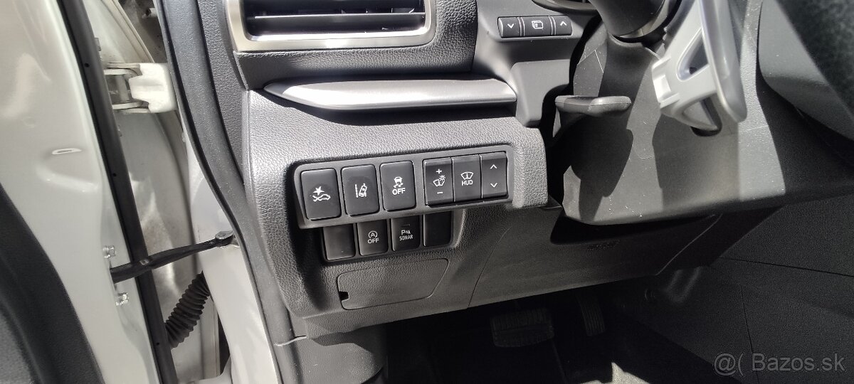 Predám - Mitsubishi eclipse cross 1,5Turbo 4X4 - 18