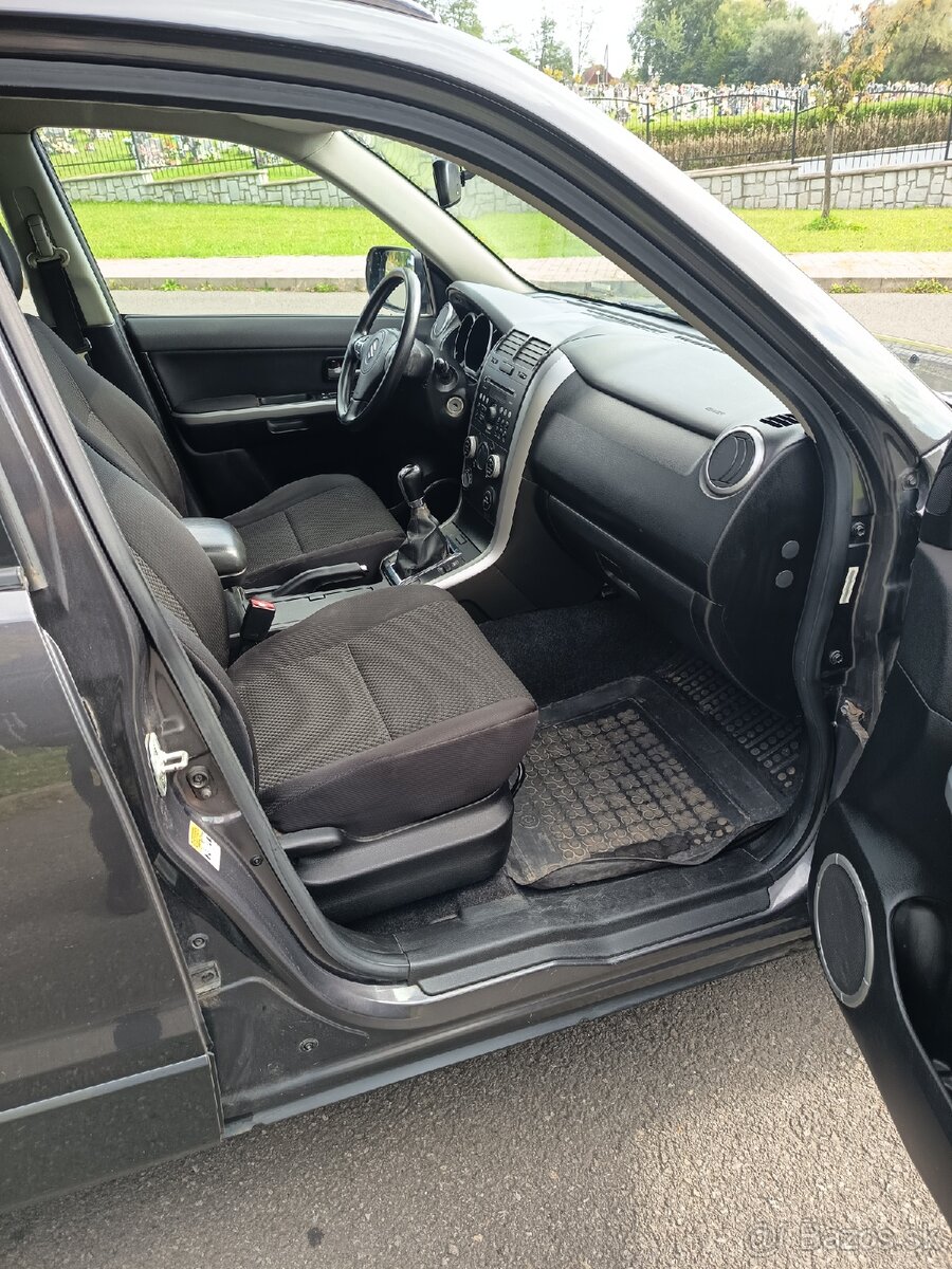 Suzuki Grand Vitara 2009 - 18