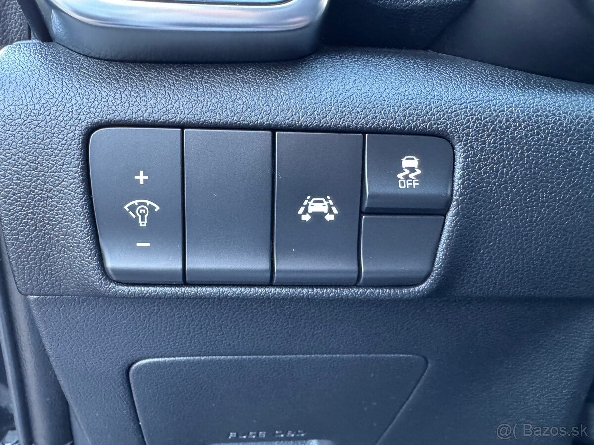 Kia Sportage 1.7 CRDi 7DCT 2WD Platinum - 18