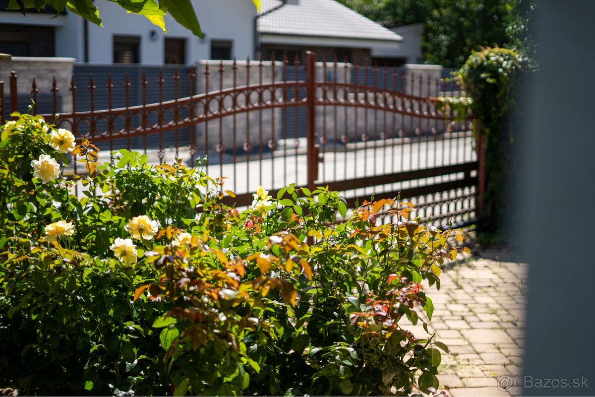 Predaj 2podlažný 6izb. rod.dom s dvoj garážou na Kozáck - 18