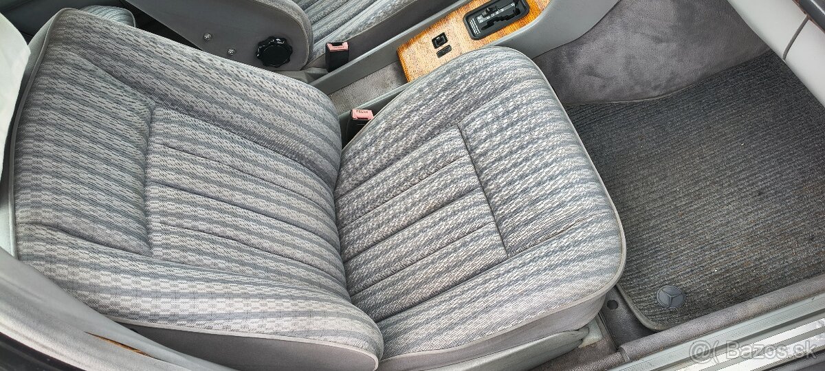 Mercedes W124 230E - 18