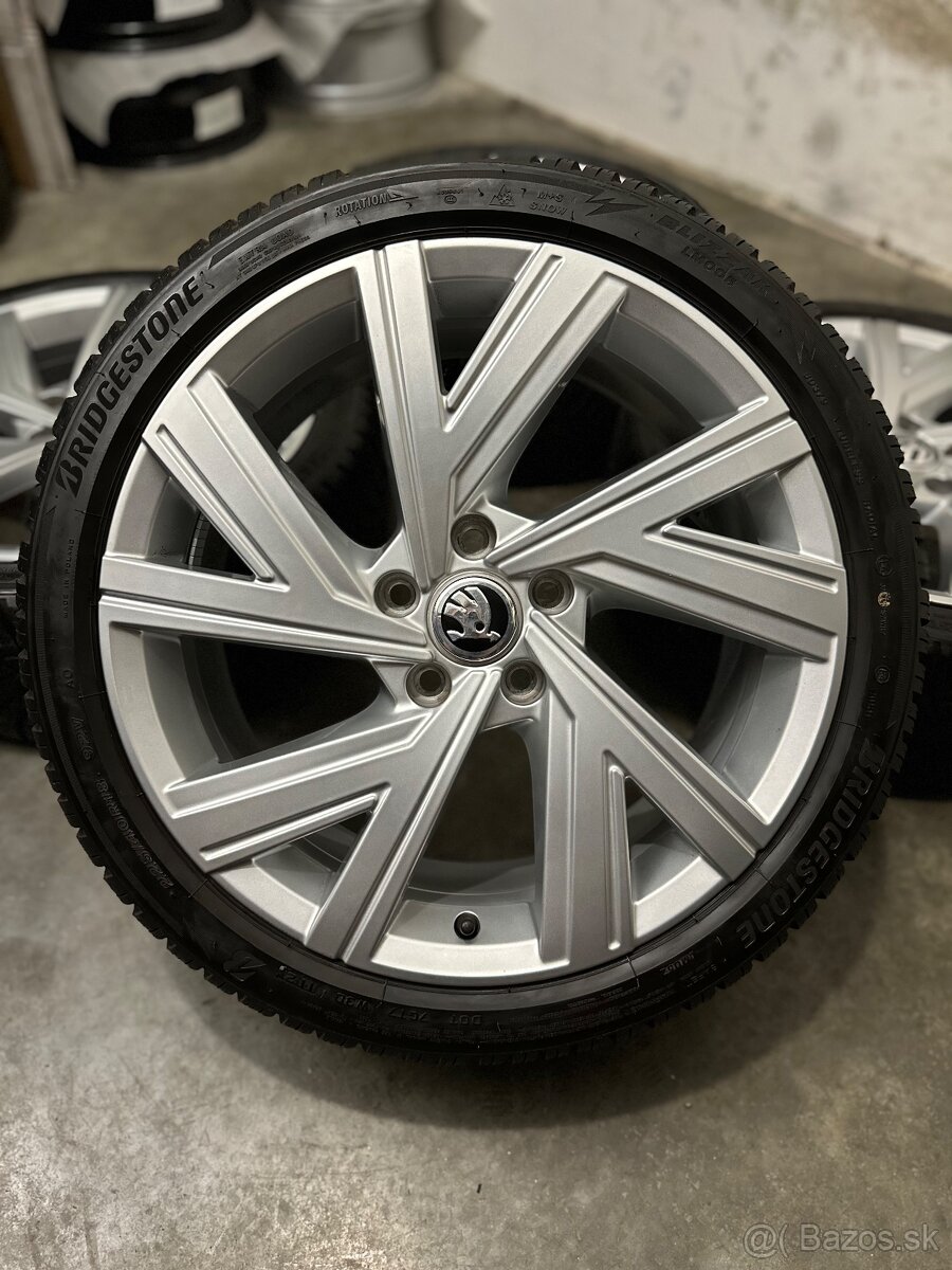 Zimná sada 5x112 R18 , 225/40/18 VW Golf 8 GTI- Bergamo - 18
