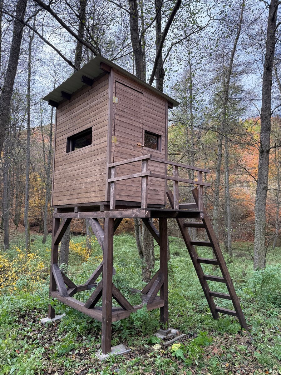 Posed Delux + podstavec Akcia komplet - 18