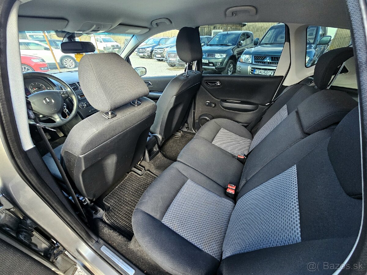 Mercedes A trieda 150 Elegance - 18