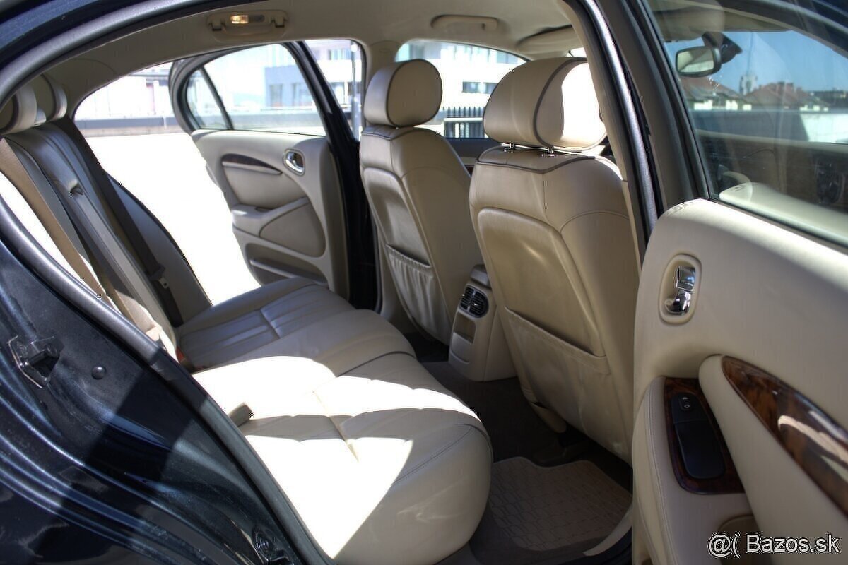 Jaguar S-Type 2.7 V6 Executive AT6, 152kw - 18