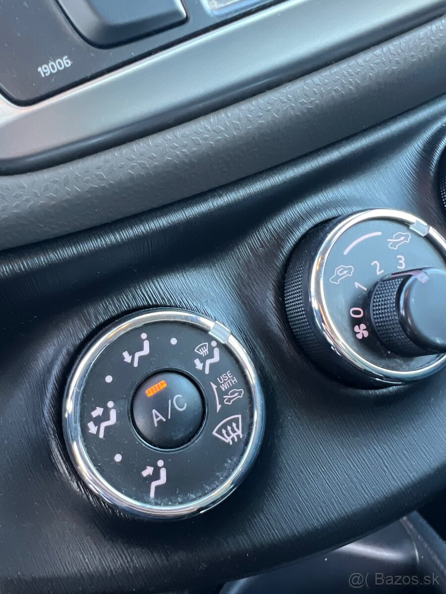 Toyota Yaris 1.33I Dual VVT-i Style SK - 18