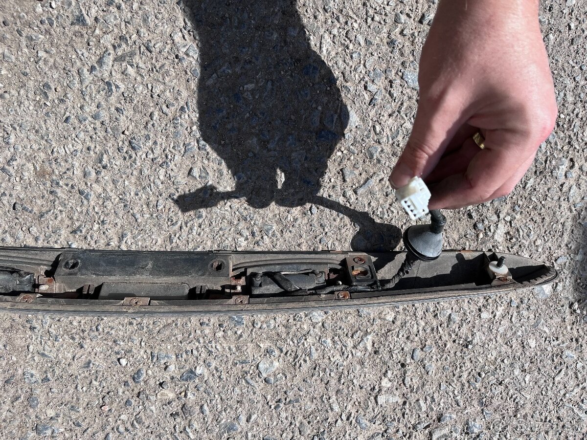 Hyundai i30 sanie,klapka, rampa, zapalovacie cievky, kabelaz - 18