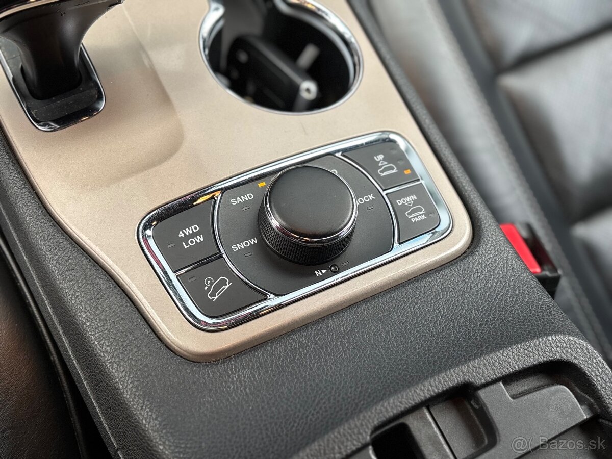 Jeep Grand Cherokee 3.0 CRD 184 kW | 4x4 |OVERLAND| r. 2015 - 18