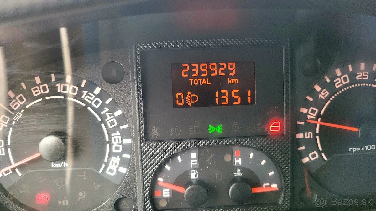 Iveco Daily 35 C12D 7.miestny,sklápač,vyklápač - 18