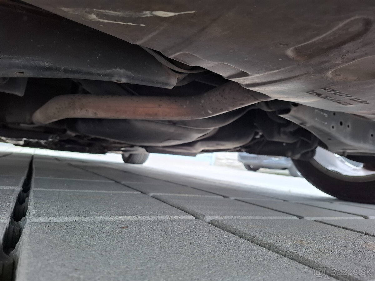 VOLKSWAGEN GOLF 1.9 TDI GT EDITION M6 - 18