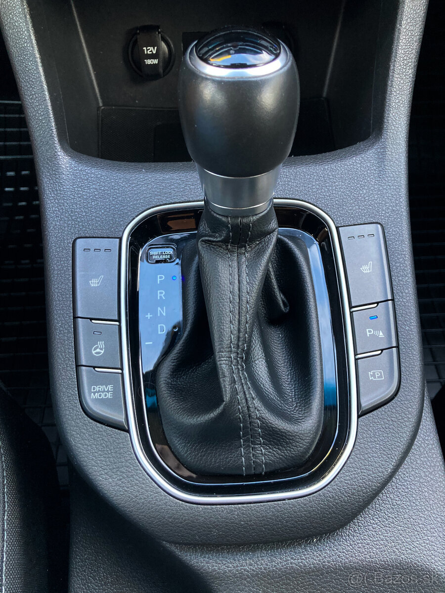 Hyundai i30 Kombi 1.6 CRDI 7DCT Edition 30 - 18