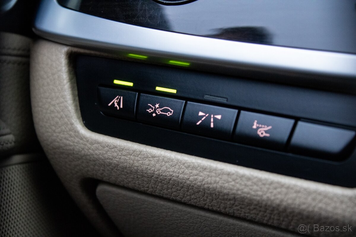 BMW 530d xDrive F10 190kw AT/8 2011 - 18