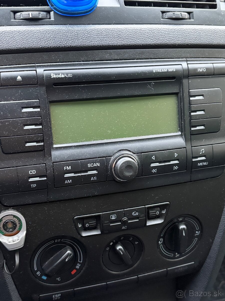 Predám škodu octavia Combi 2 - 18