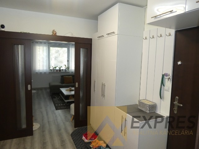 RK EXPRES - na predaj 3 izbový byt v Handlovej, kompletná re - 18