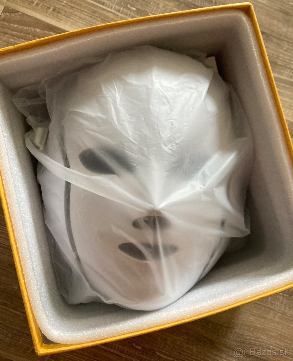 Ošetrujúca Led maska na tvár a krk/Nová - 18