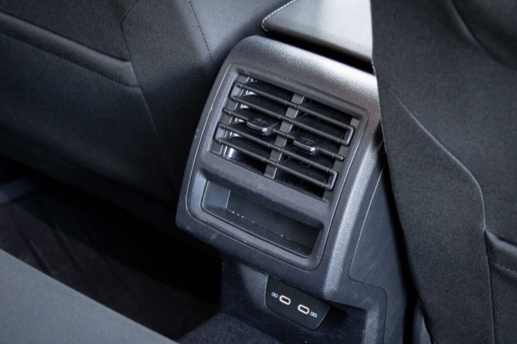 Volkswagen Golf 2.0 TDI 85kW Life - 18