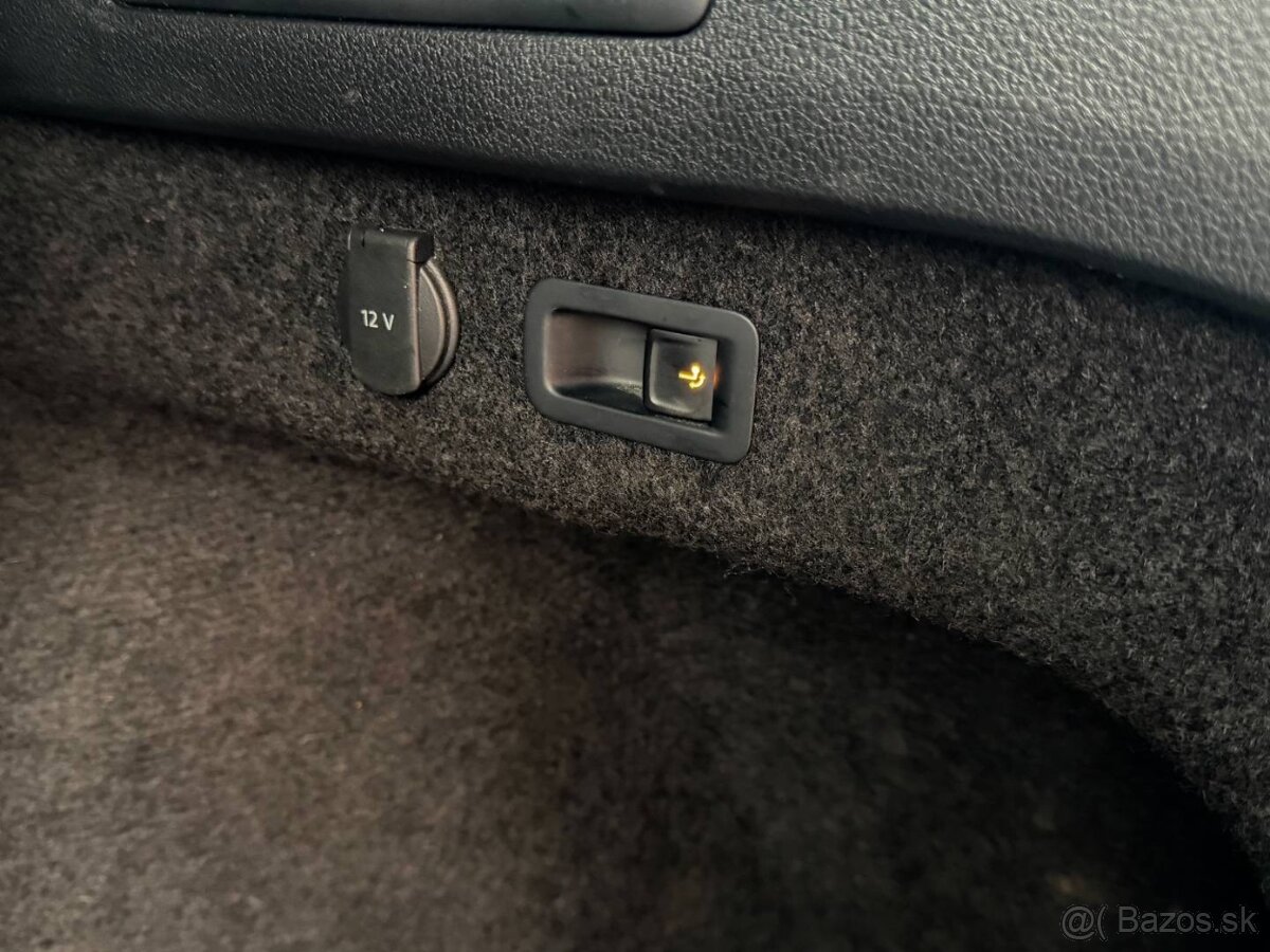 Volkswagen Passat Alltrack 2.0 TDI SCR 4Motion DSG - 18