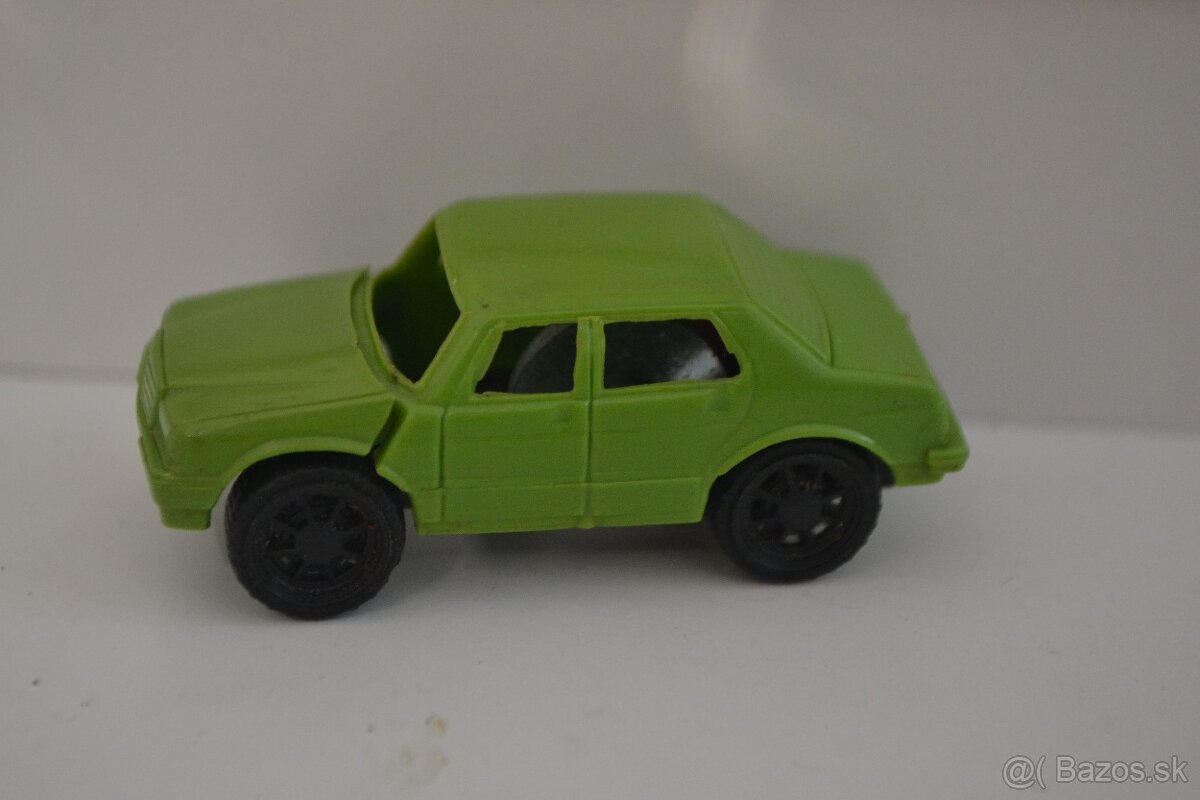 KINDER autíčka, - 18