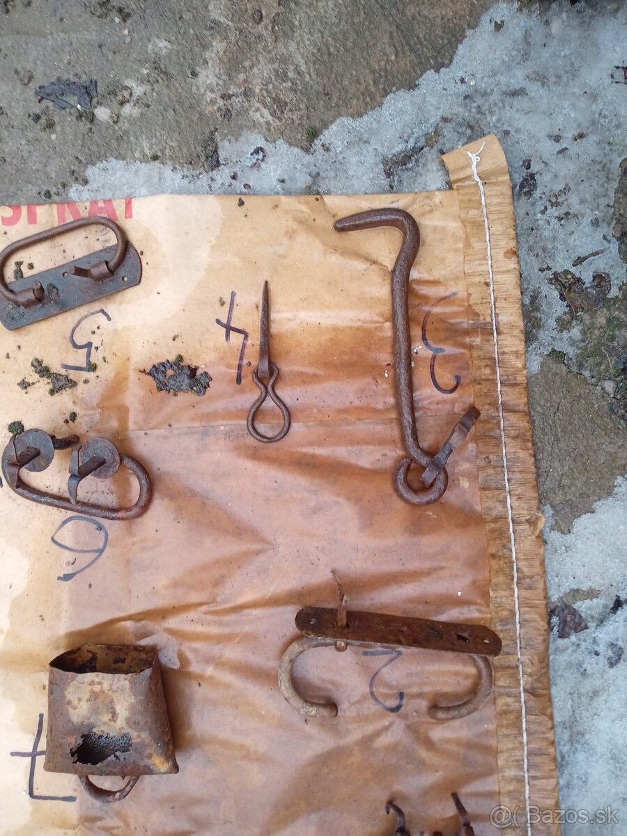 Staré drobnosti na dekoráciu - 18