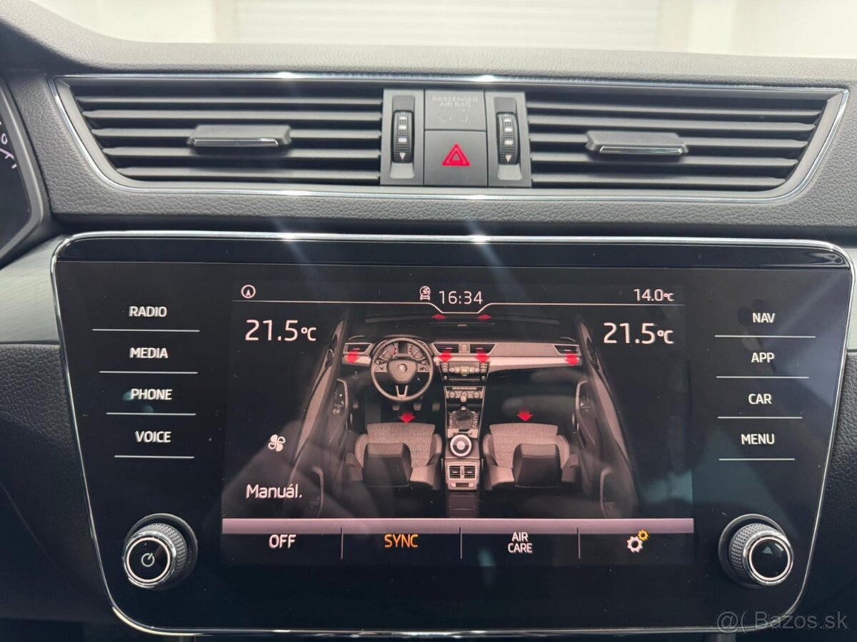 Superb Combi 2,0 TDI Style 110kW Ťazné Top stav - 18