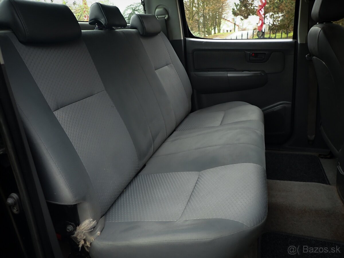 TOYOTA HILUX 2.5 D-4D 4x4 2014 - 173tis km- LED, ŤAŽNE, STK - 18