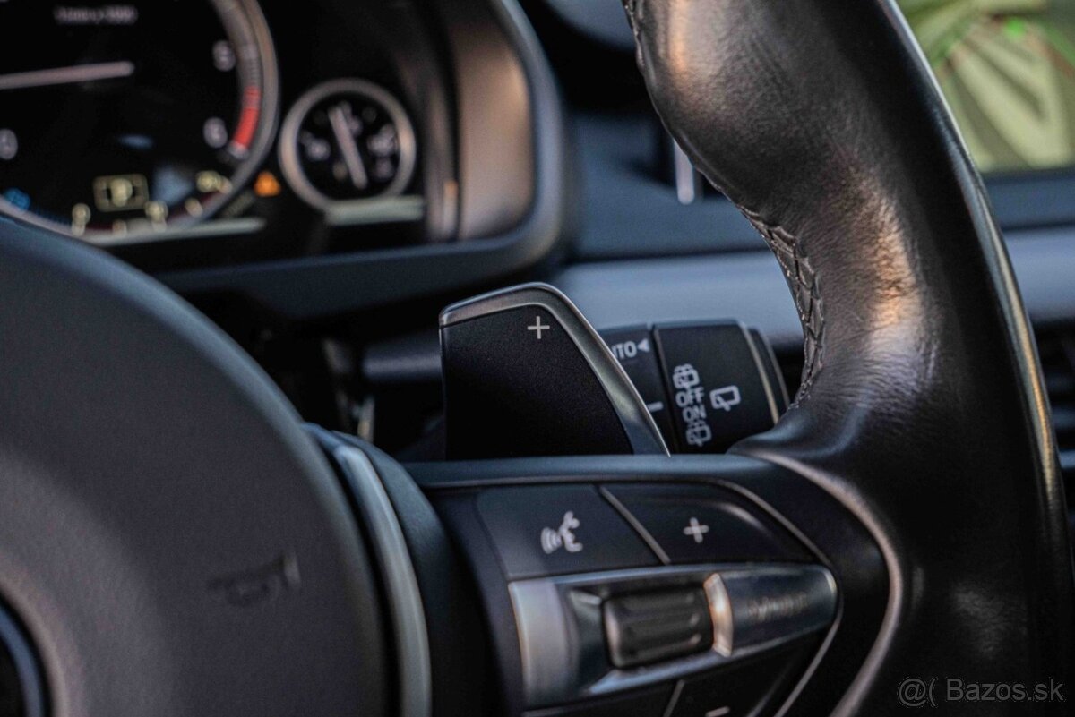 BMW X5 xDrive40d A/T - 18