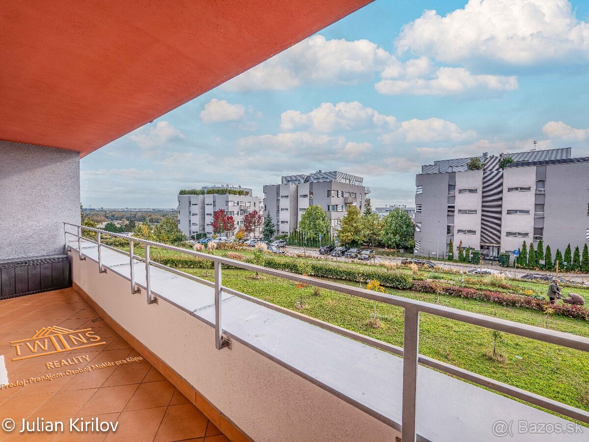 Exkluzívna ponuka na Predaj : 3-izbový byt (124 m²) s magick - 18