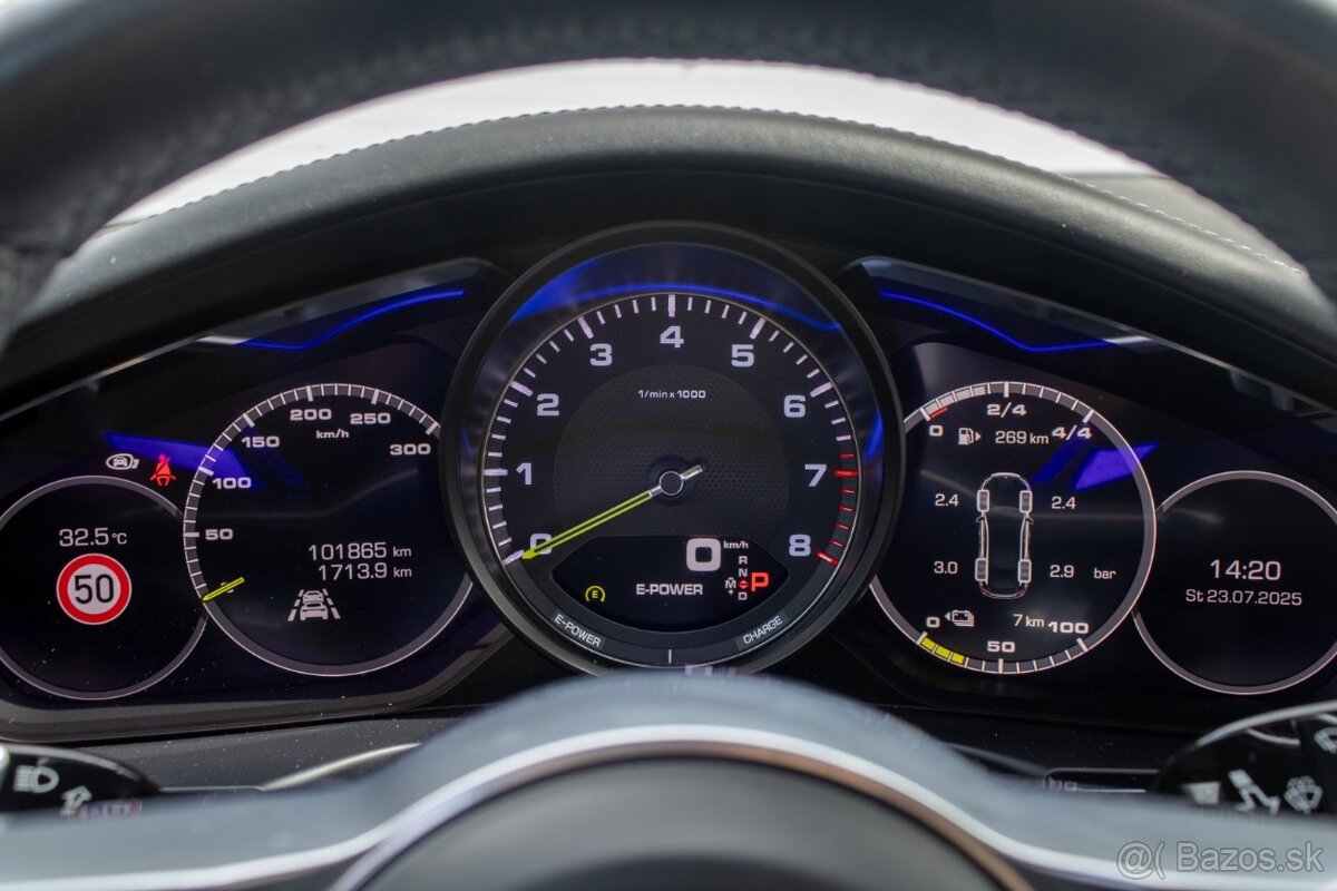 Porsche Panamera 4 E-Hybrid 4x4 A/T 343kw - 18