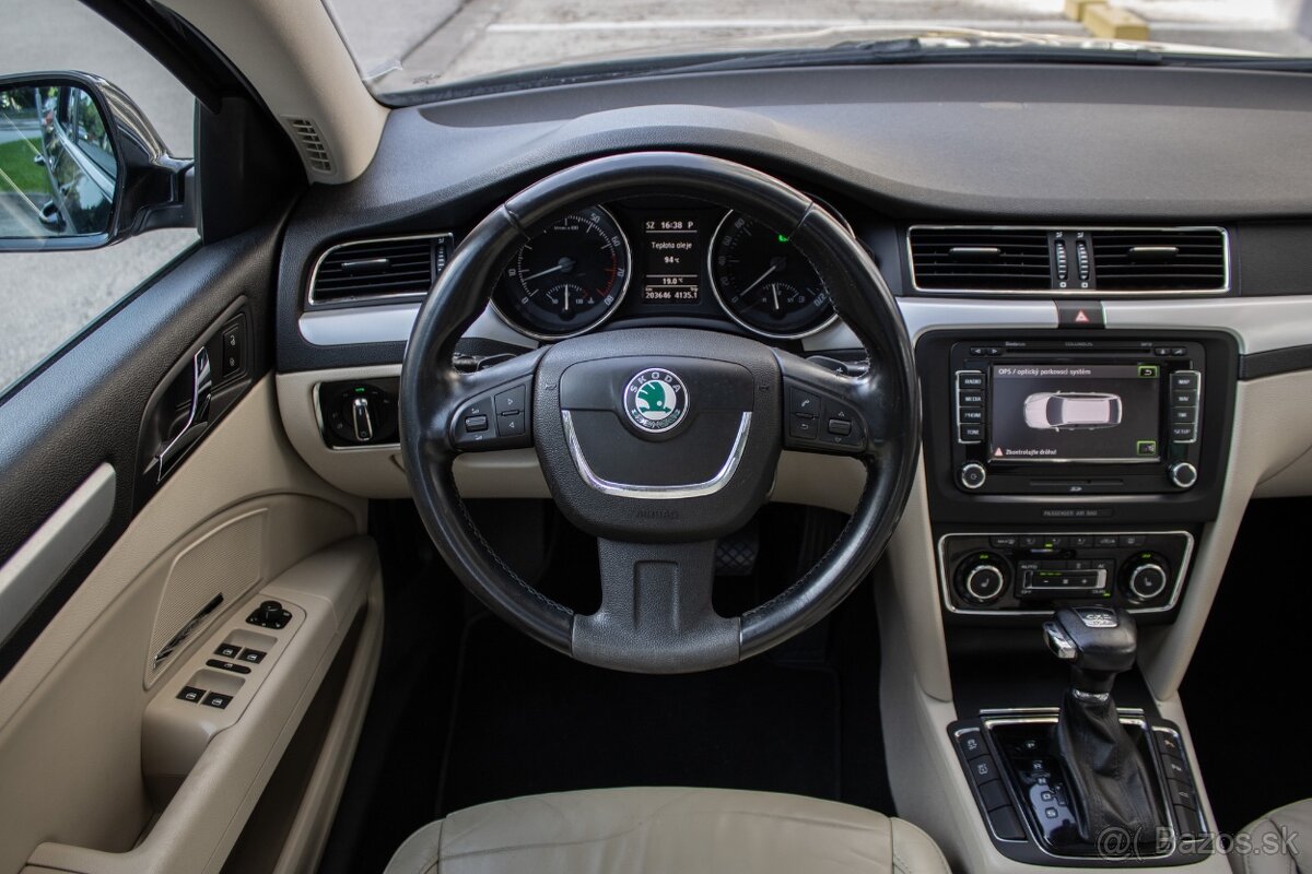 Škoda Superb Combi 3.6 FSI 4X4 Elegance - 18