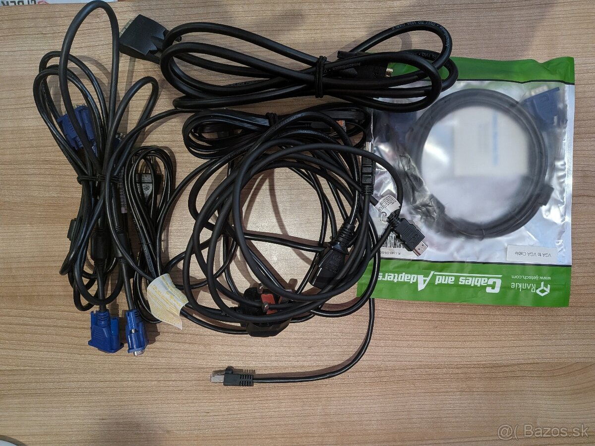 Kompletná herná zostava – PC + 3 monitory + príslušenstvo - 18