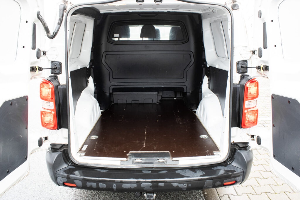 Toyota Proace 2.0 D-4D, 106kW (2022) - 18