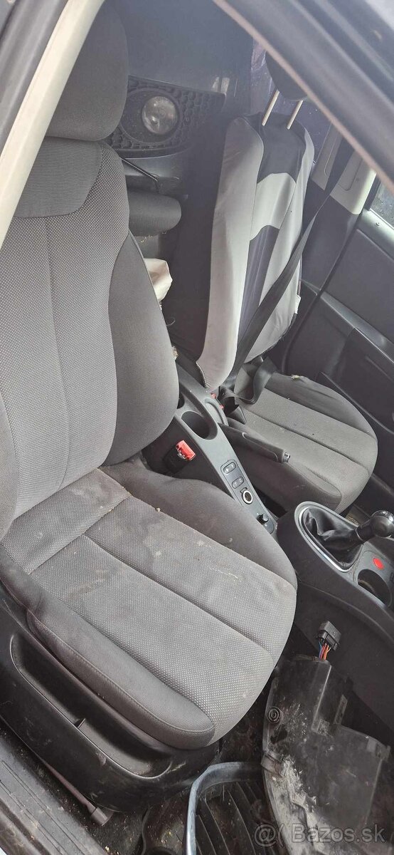 SEAT LEON II 1,9TDI 77KW KÓD: BKC/ BXE - 18