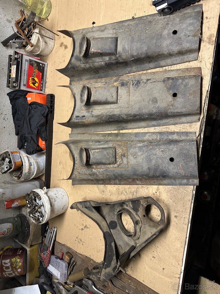 Náhradné diely veterány lada škoda - 18