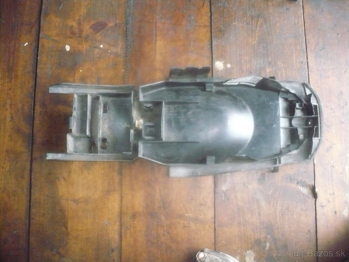 Honda CBR 954 rr/ SC50E/ r. 03- díly - 18