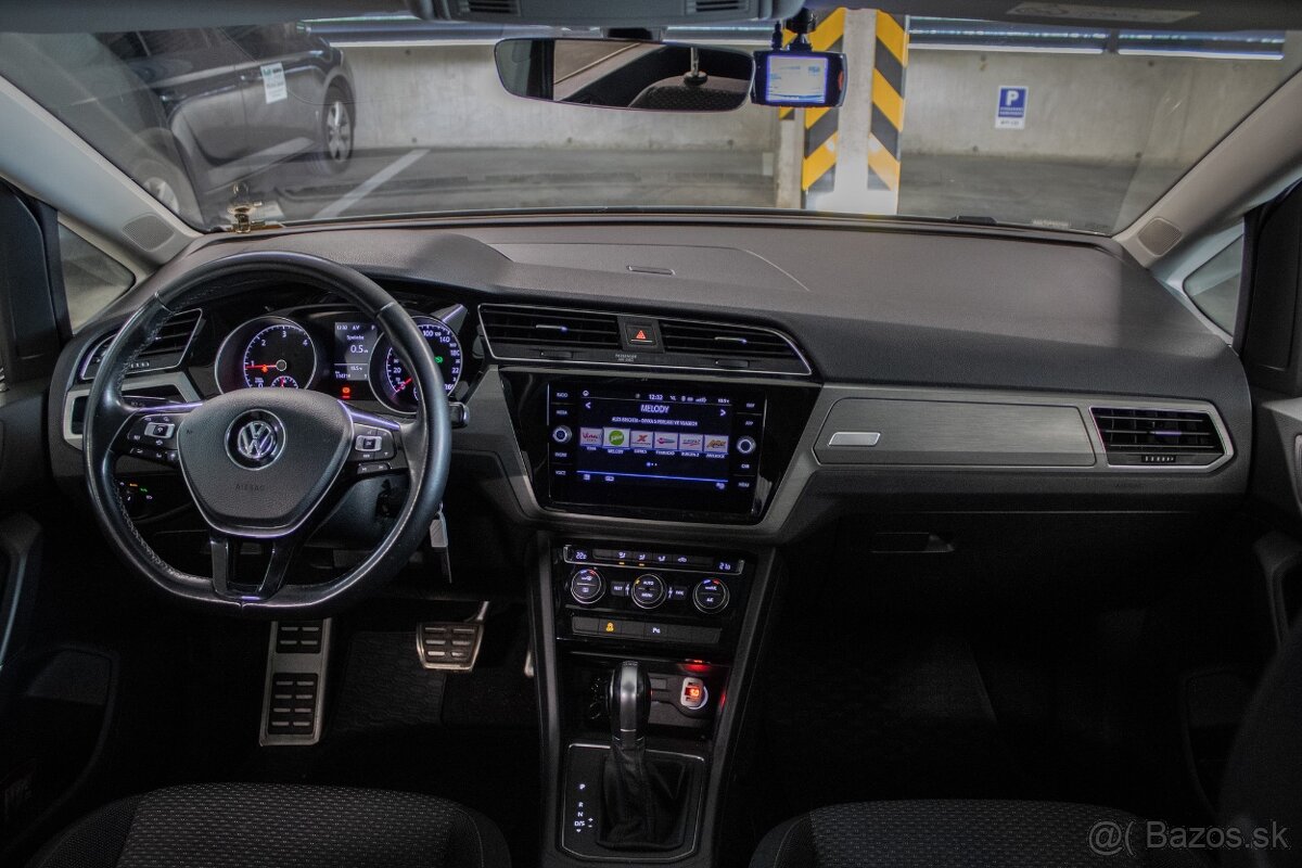 Volkswagen Touran 1.6 TDI SCR BMT Comfortline DSG - 18