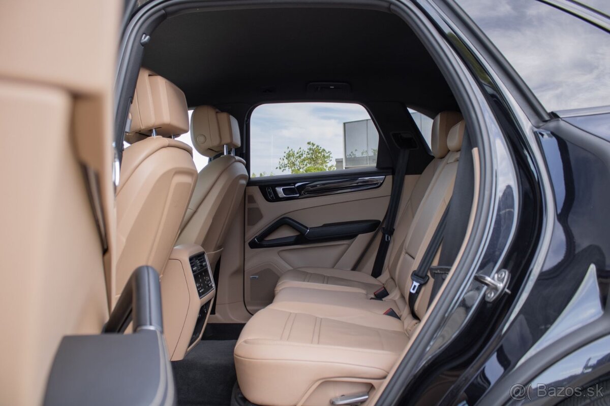 Porsche Cayenne E-Hybrid, plug-in hybrid - 18