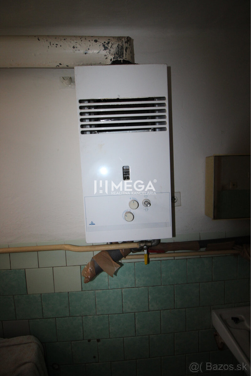 Znížená cena - pôvodný rodinný dom Dlhé nad Cirochou - 18