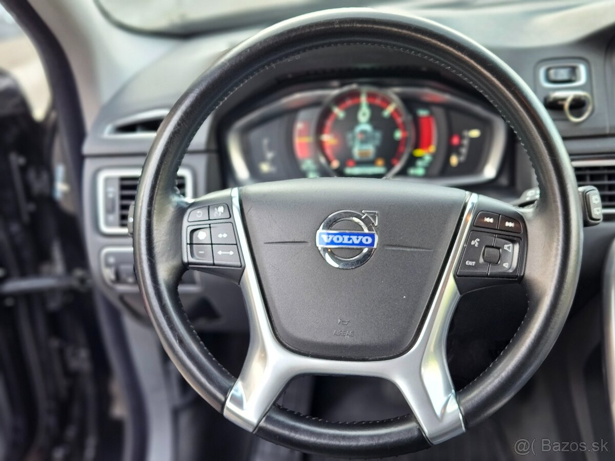 Volvo XC70 XC 70 D4 2.0L Drive-E Summum Geartronic - 18