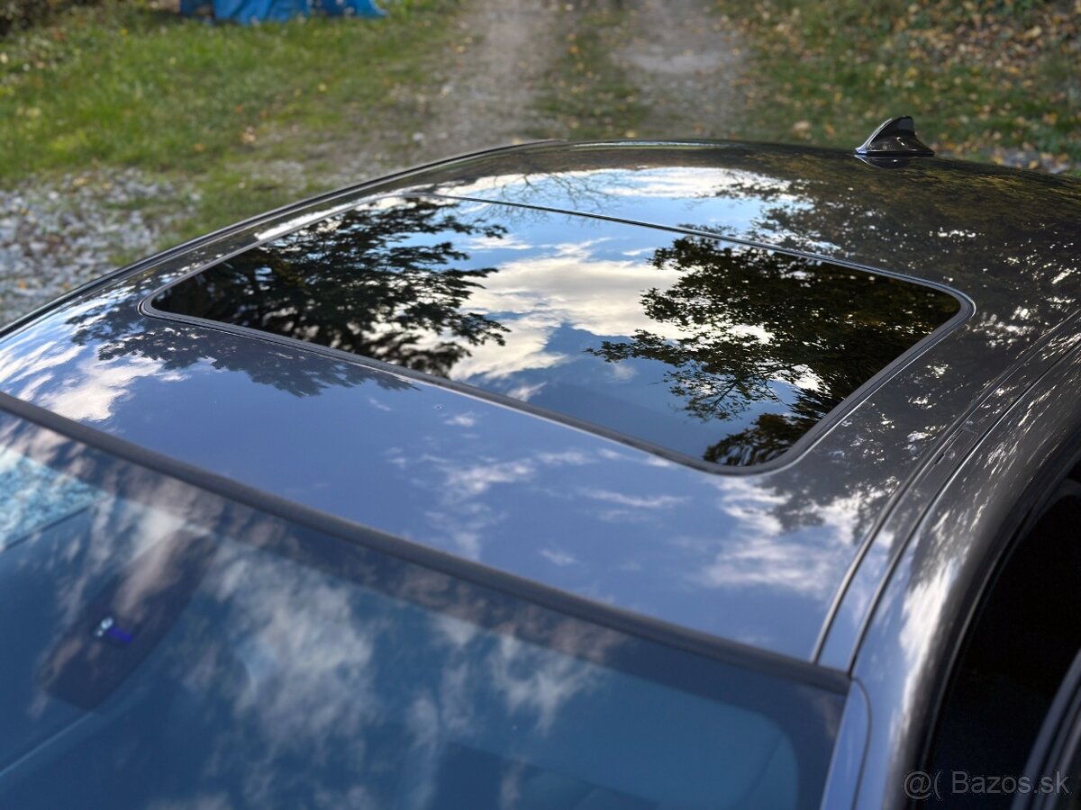 BMW 330i E90 – 3.0 R6 | 258 HP | Mpacket | Top stav - 18