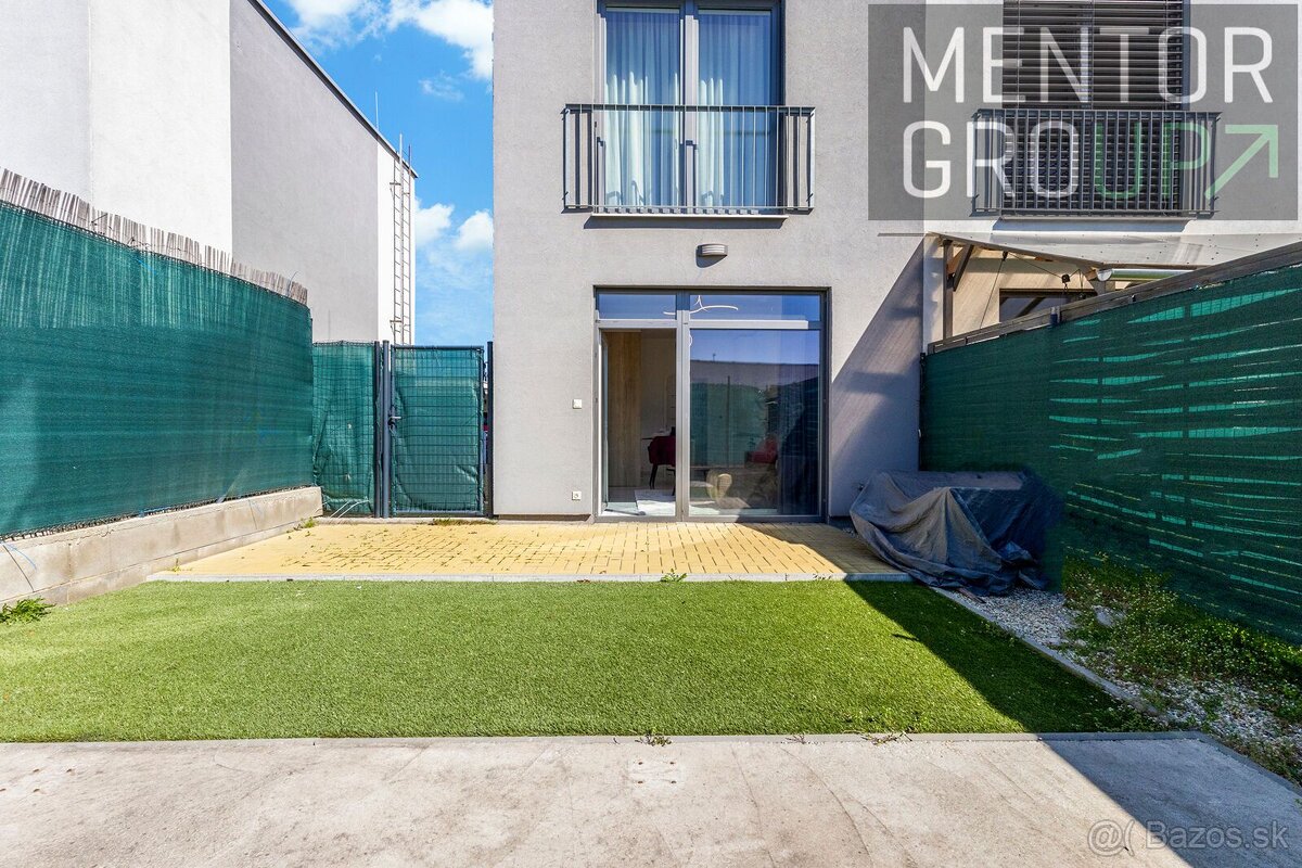 PREDANÉ Ponúkame na predaj 2i RD v radovej zástavbe + 2 par - 18