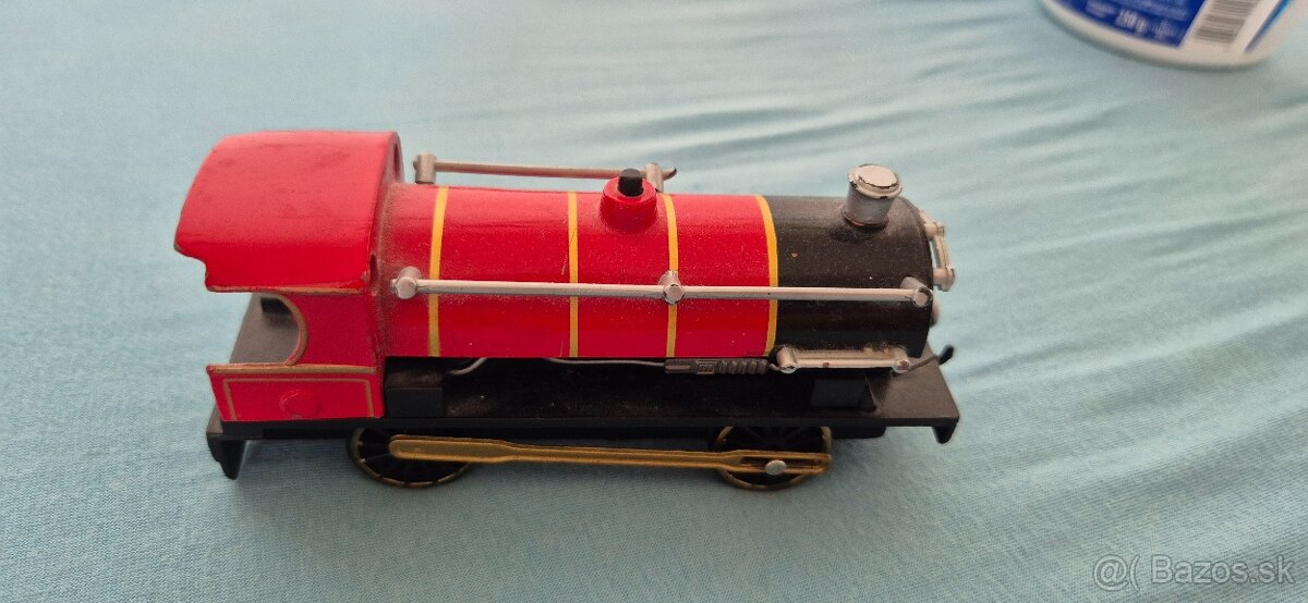 Sanitka, autá, autobus, formula, hasiči, monster truck - 18