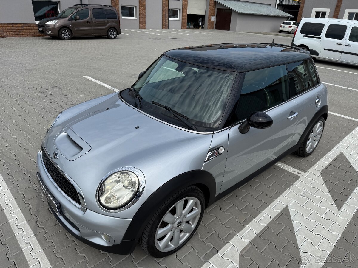 MINI Cooper S - 18