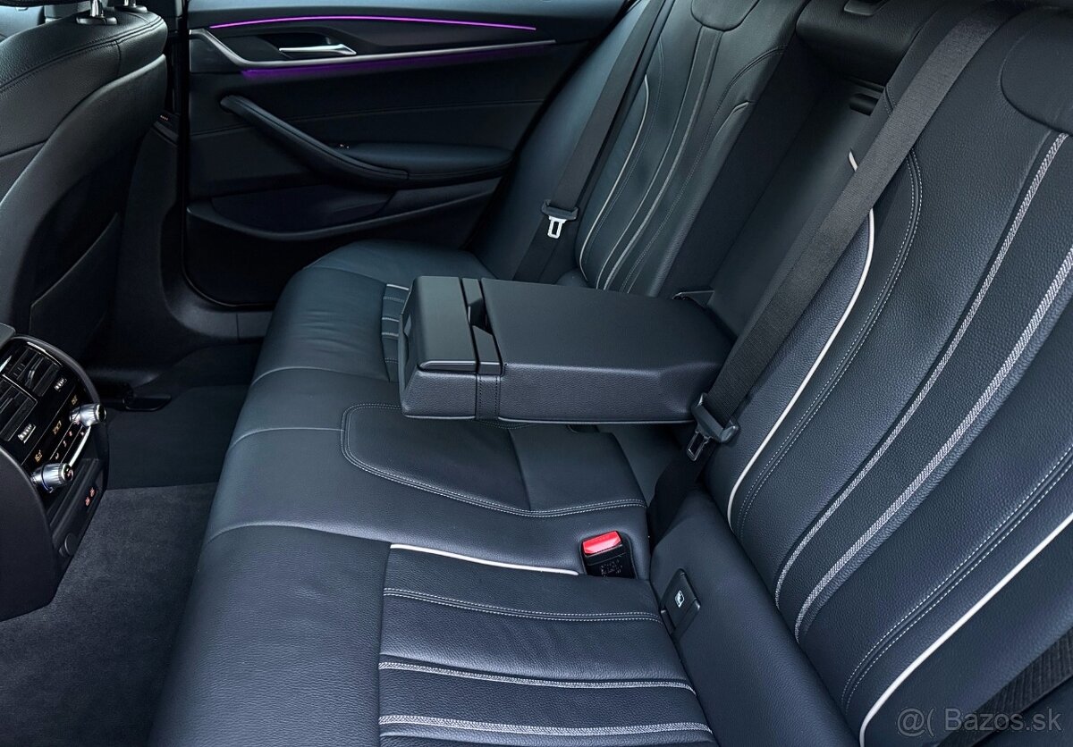 BMW Rad 5 Touring 520d mHEV xDrive ///M-PACKET/rezervované/ - 18