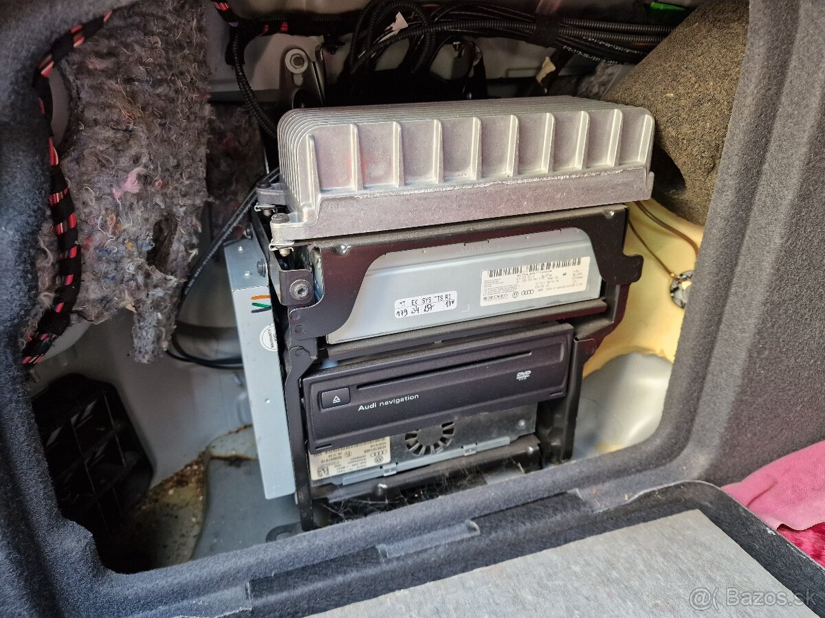 predám Audi A6 C6 3.0 TDI - 18