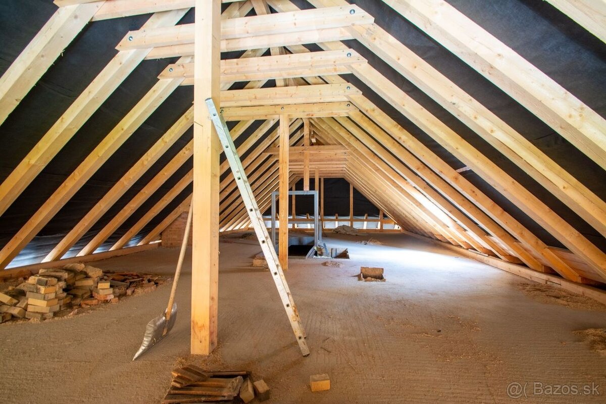 Na predaj rodinný dom Kežmarok Hradné námestie - 18